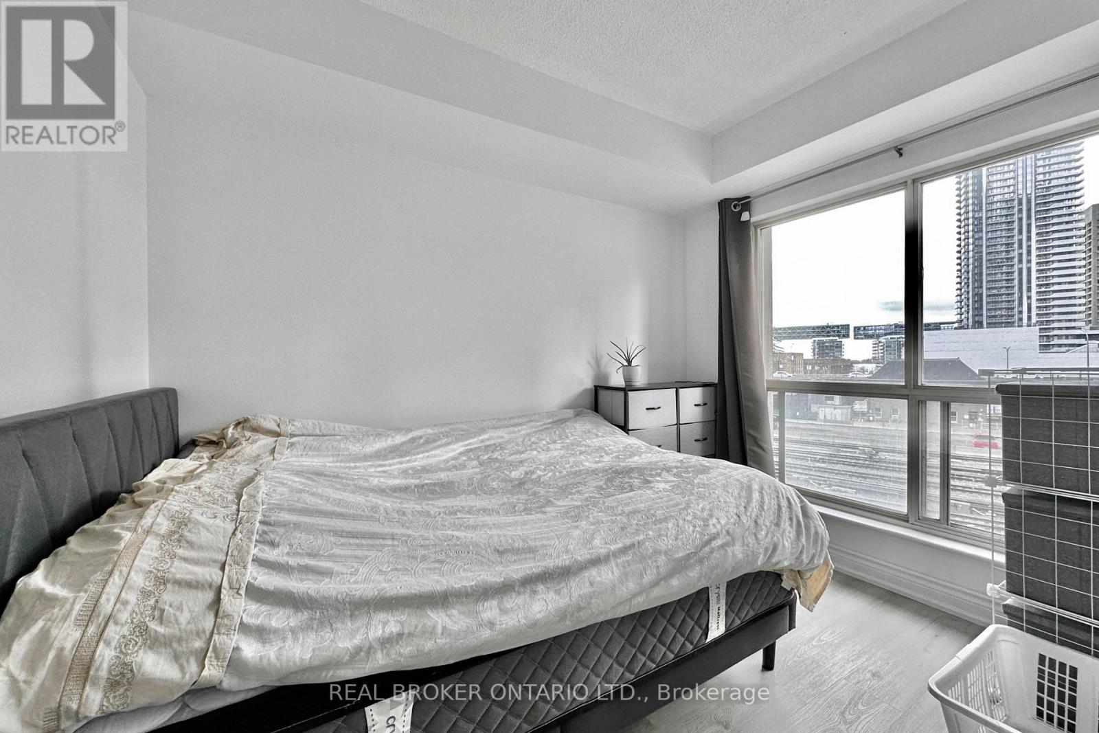 518 - 25 The Esplanade, Toronto, Ontario  M5E 1W5 - Photo 18 - C13652738