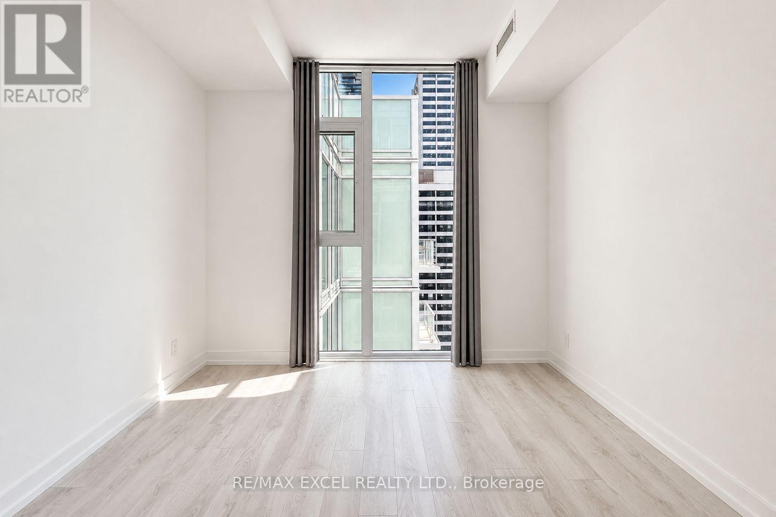 1012 - 33 Helendale Avenue, Toronto, Ontario  M4R 0A4 - Photo 13 - C13652746