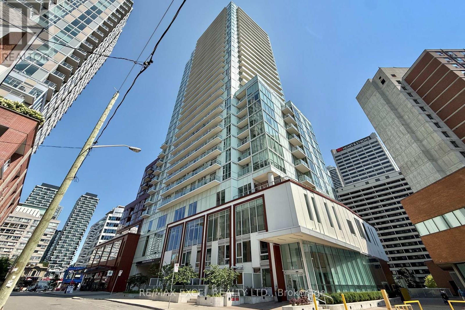 1012 - 33 Helendale Avenue, Toronto, Ontario  M4R 0A4 - Photo 2 - C13652746