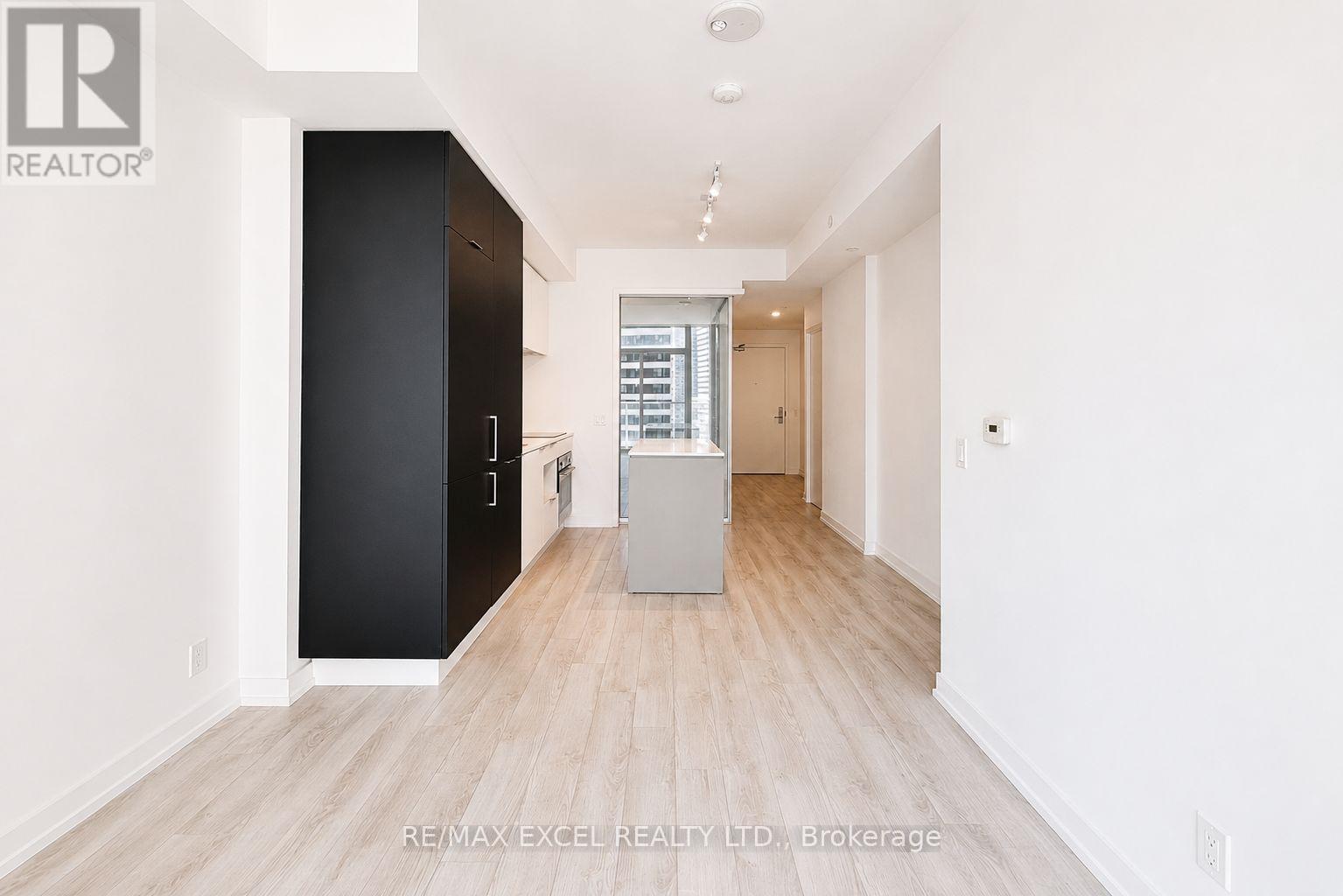 1012 - 33 Helendale Avenue, Toronto, Ontario  M4R 0A4 - Photo 7 - C13652746