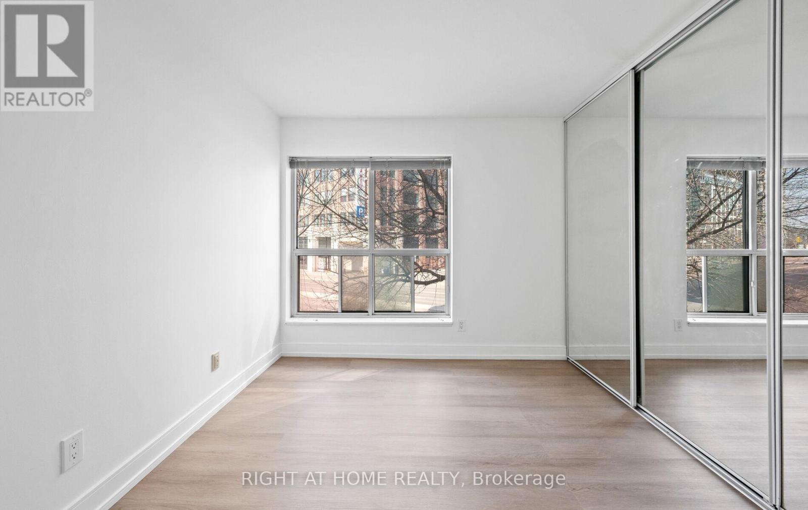 219 - 600 Queens Quay, Toronto, Ontario  M5V 3M3 - Photo 20 - C13652780