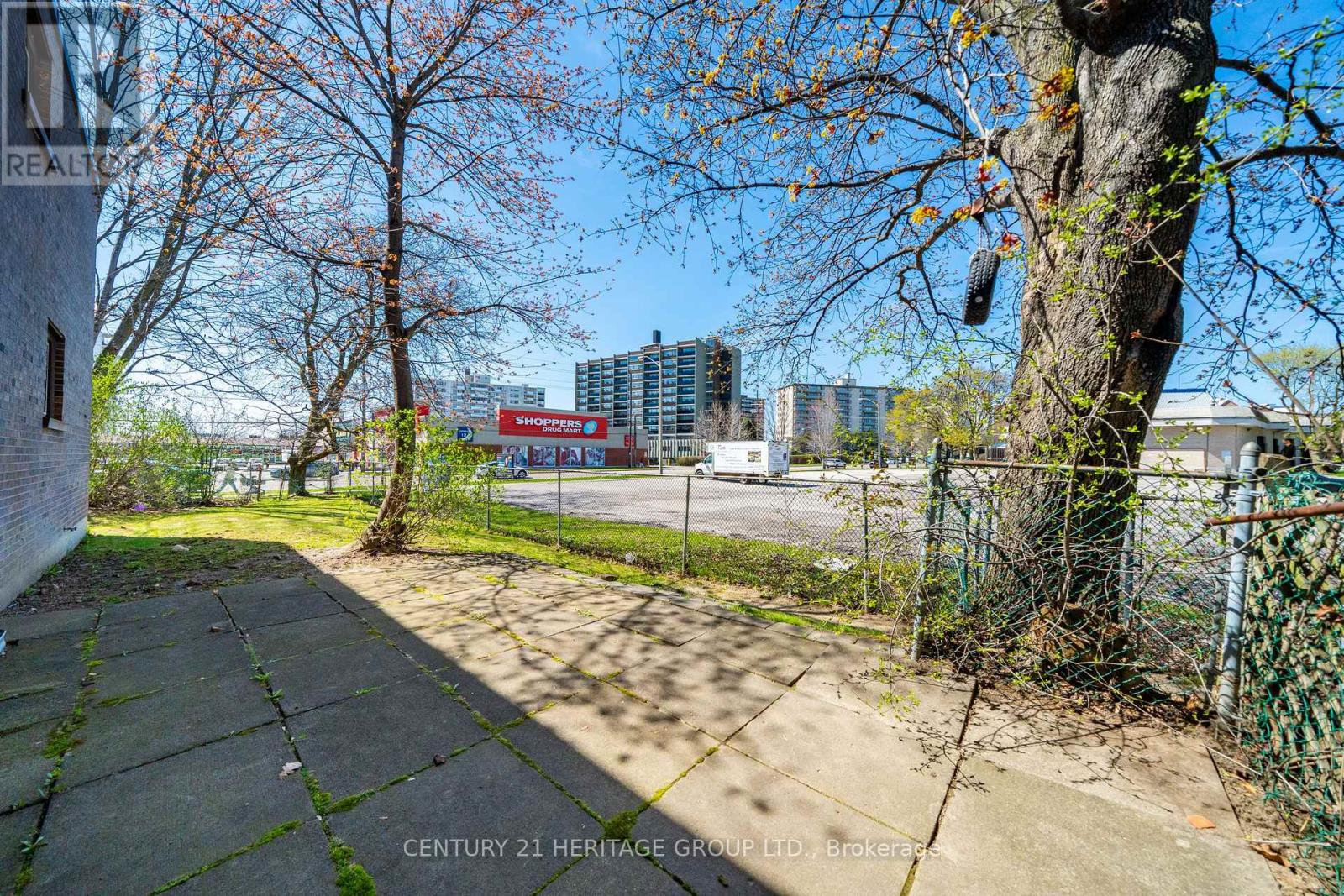 19 Candy Court Way, Toronto, Ontario  M2R 2Y7 - Photo 40 - C13652786
