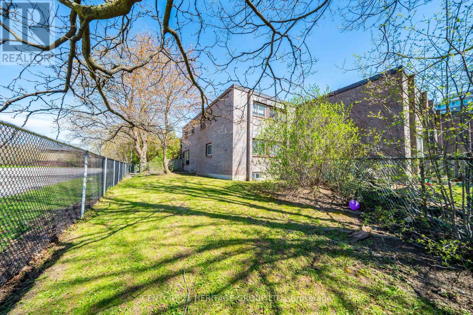 19 Candy Court Way, Toronto, Ontario  M2R 2Y7 - Photo 43 - C13652786