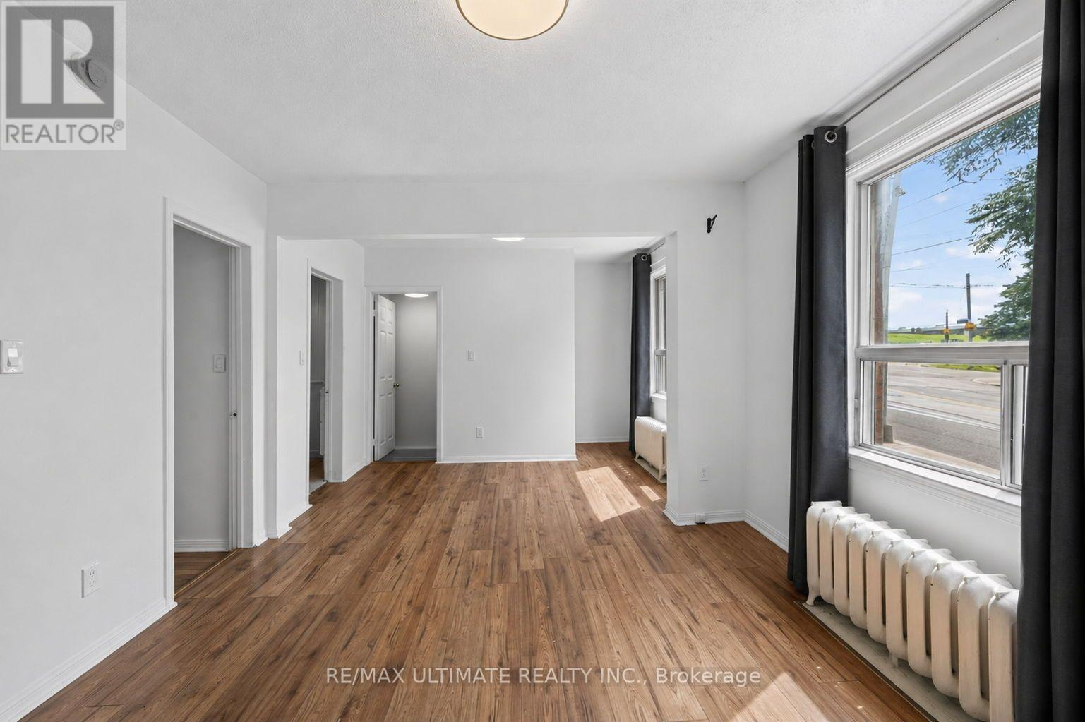 3 - 2360 Queen Street E, Toronto, Ontario M4E 1H3 - Photo 5 - E13652646