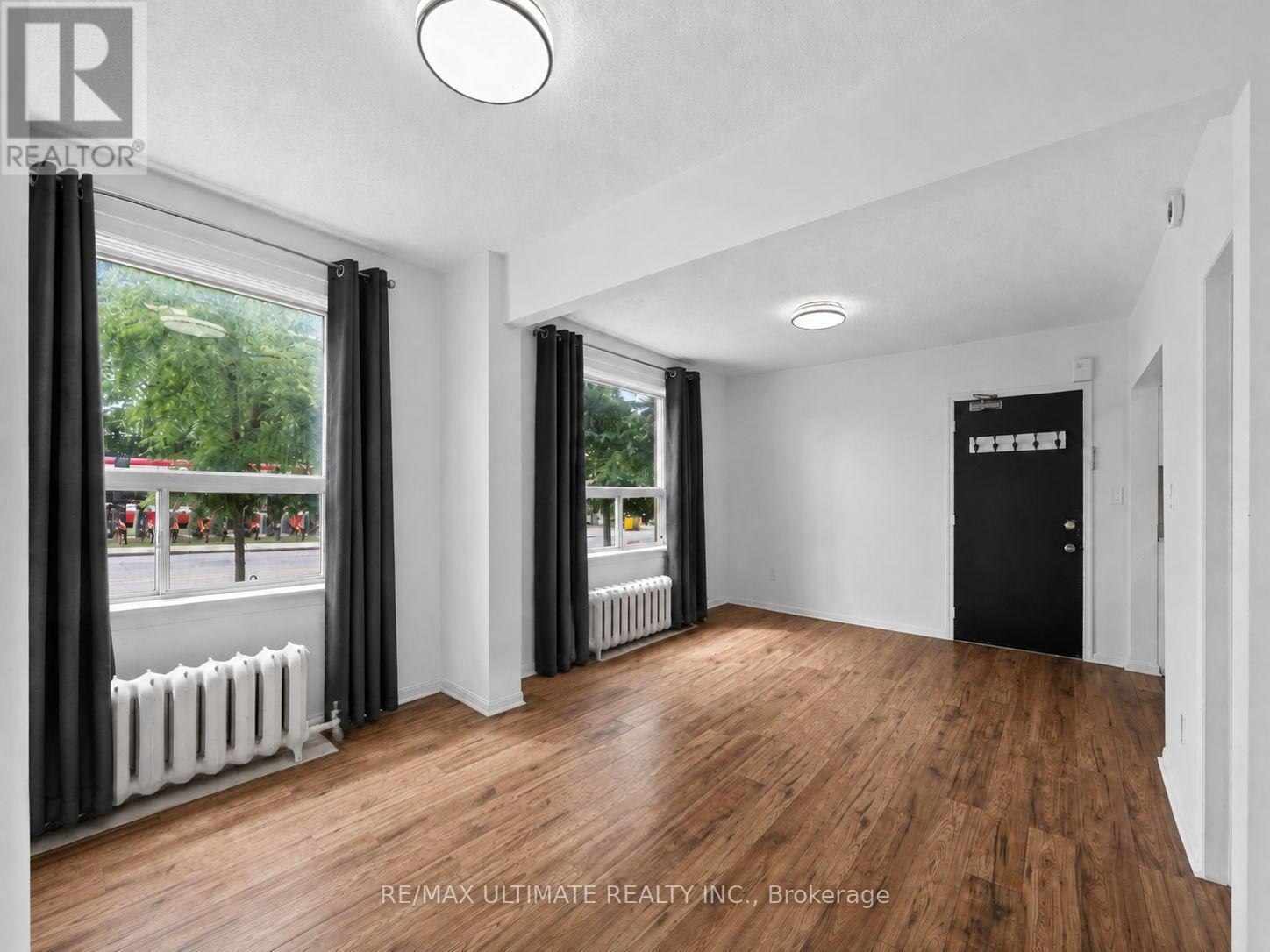 3 - 2360 Queen Street E, Toronto, Ontario M4E 1H3 - Photo 7 - E13652646