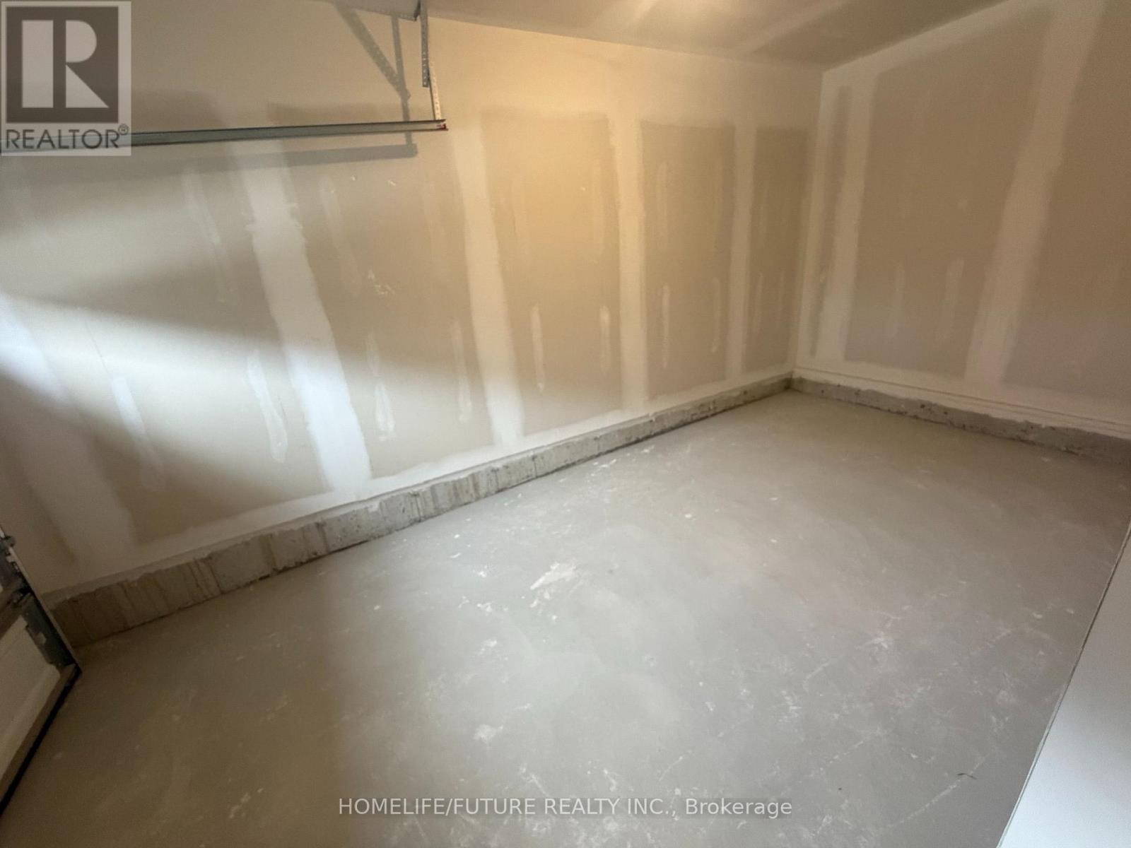 1230 Elizabeth Mackenzie Drive, Pickering, Ontario  L1X 0S2 - Photo 11 - E13652718