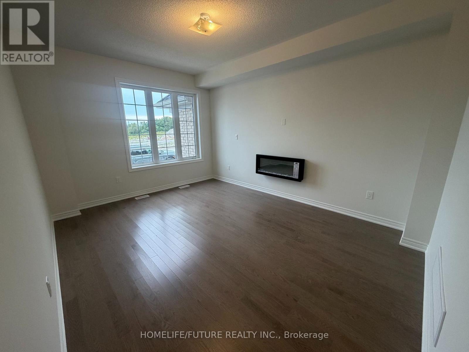 1230 Elizabeth Mackenzie Drive, Pickering, Ontario  L1X 0S2 - Photo 2 - E13652718