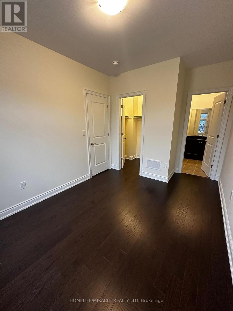 Coach - 33 Rowe Street, Bradford West Gwillimbury, Ontario  L3Z 4M9 - Photo 15 - N13652744