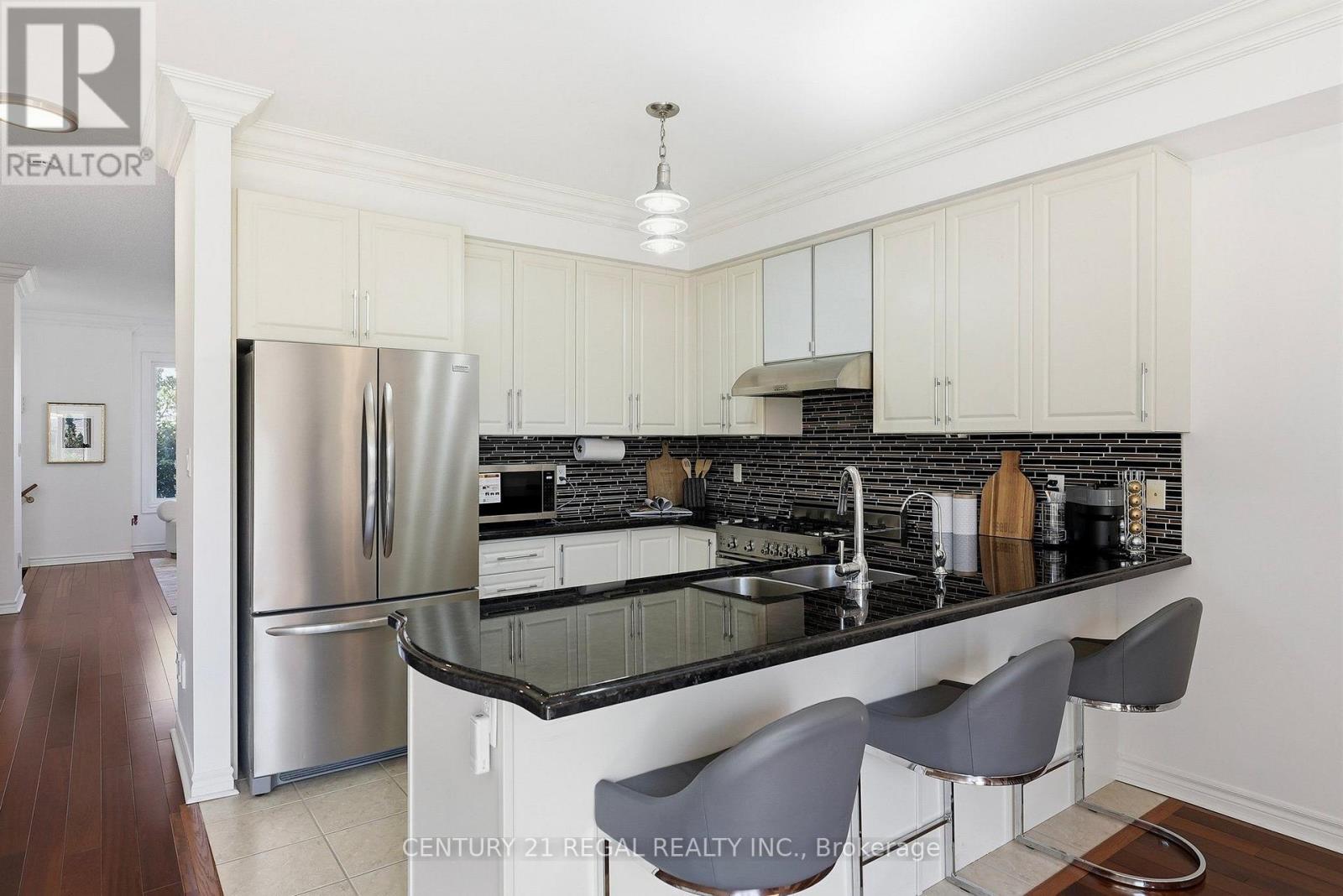 10461 Woodbine Avenue, Markham, Ontario  L6C 0K4 - Photo 4 - N13652794