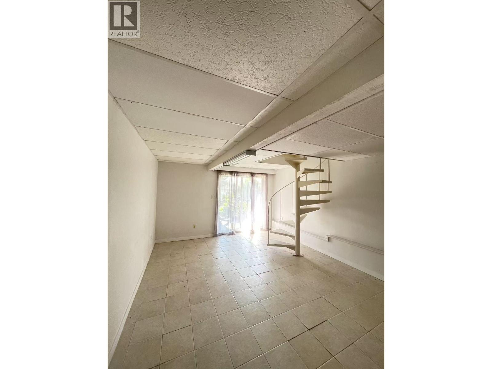 100 Sea Avenue, Burnaby, British Columbia  V5B 3W6 - Photo 8 - R3153663