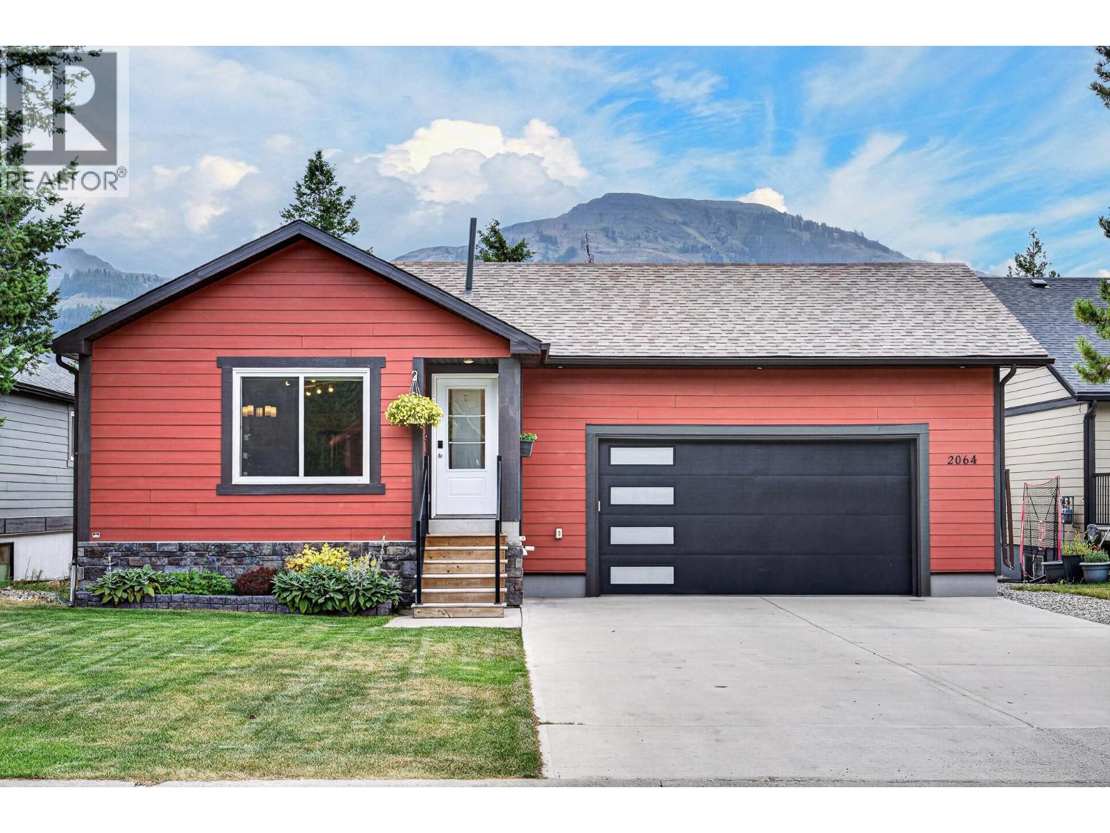 2064 GOLDEN EAGLE Drive, Sparwood, British Columbia