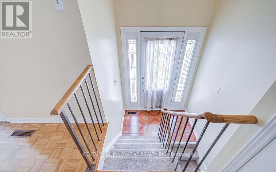9 CAPSTAN COURT, Toronto, Ontario