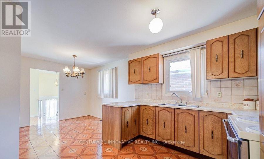9 Capstan Court, Toronto, Ontario  M3L 2M9 - Photo 25 - W13652648