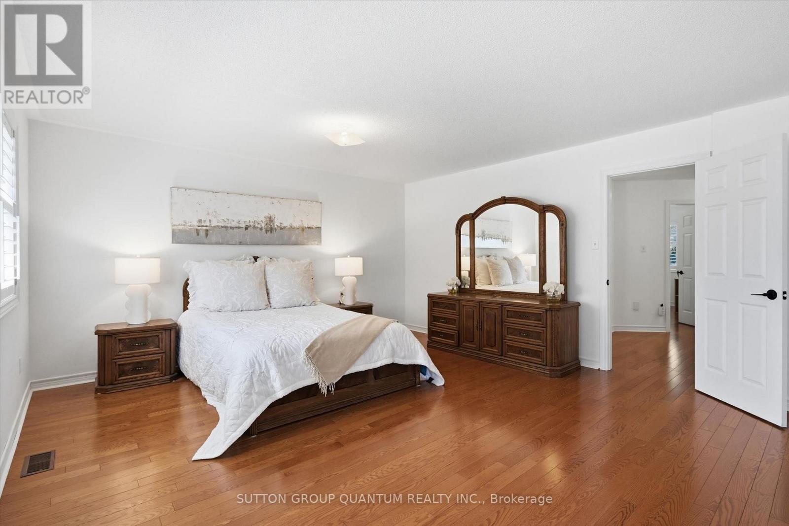 2092 Glenfield Road, Oakville, Ontario  L6M 3S4 - Photo 19 - W13652650