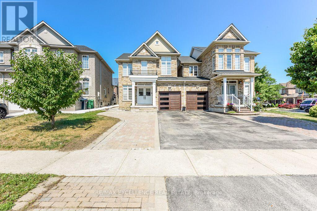 44 Overture Lane, Brampton, Ontario L6S 6H8 - Photo 2 - W13652666
