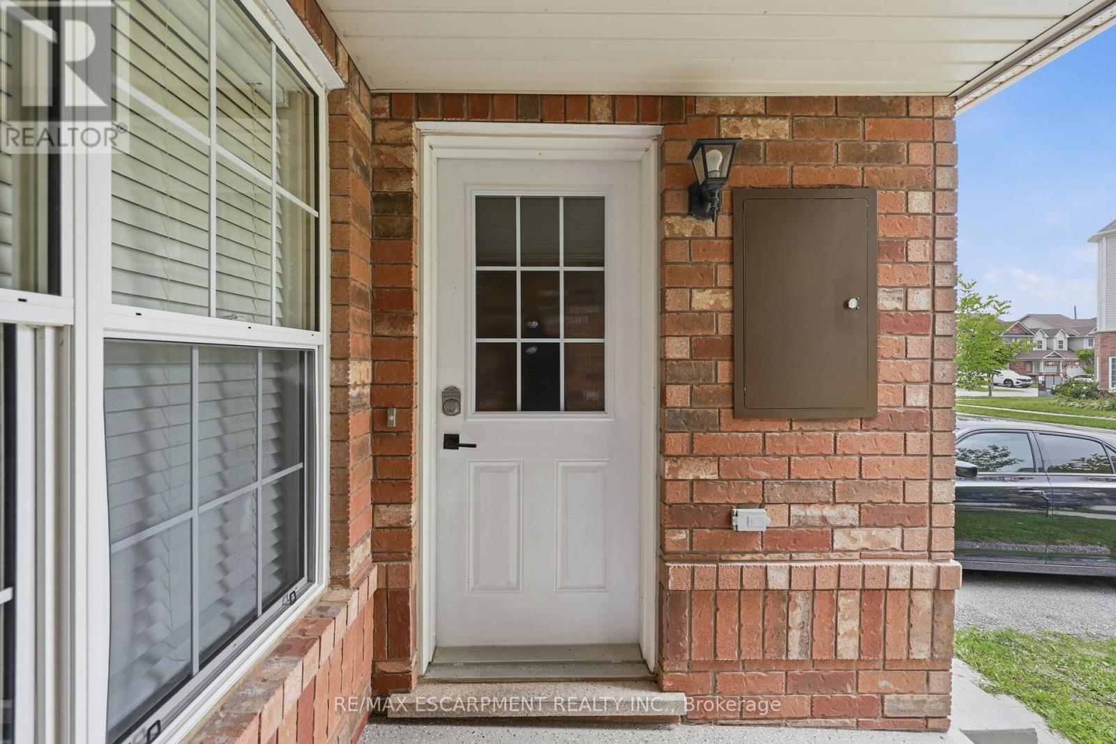 3115 Edgar Avenue, Burlington, Ontario  L7M 0A6 - Photo 6 - W13652676