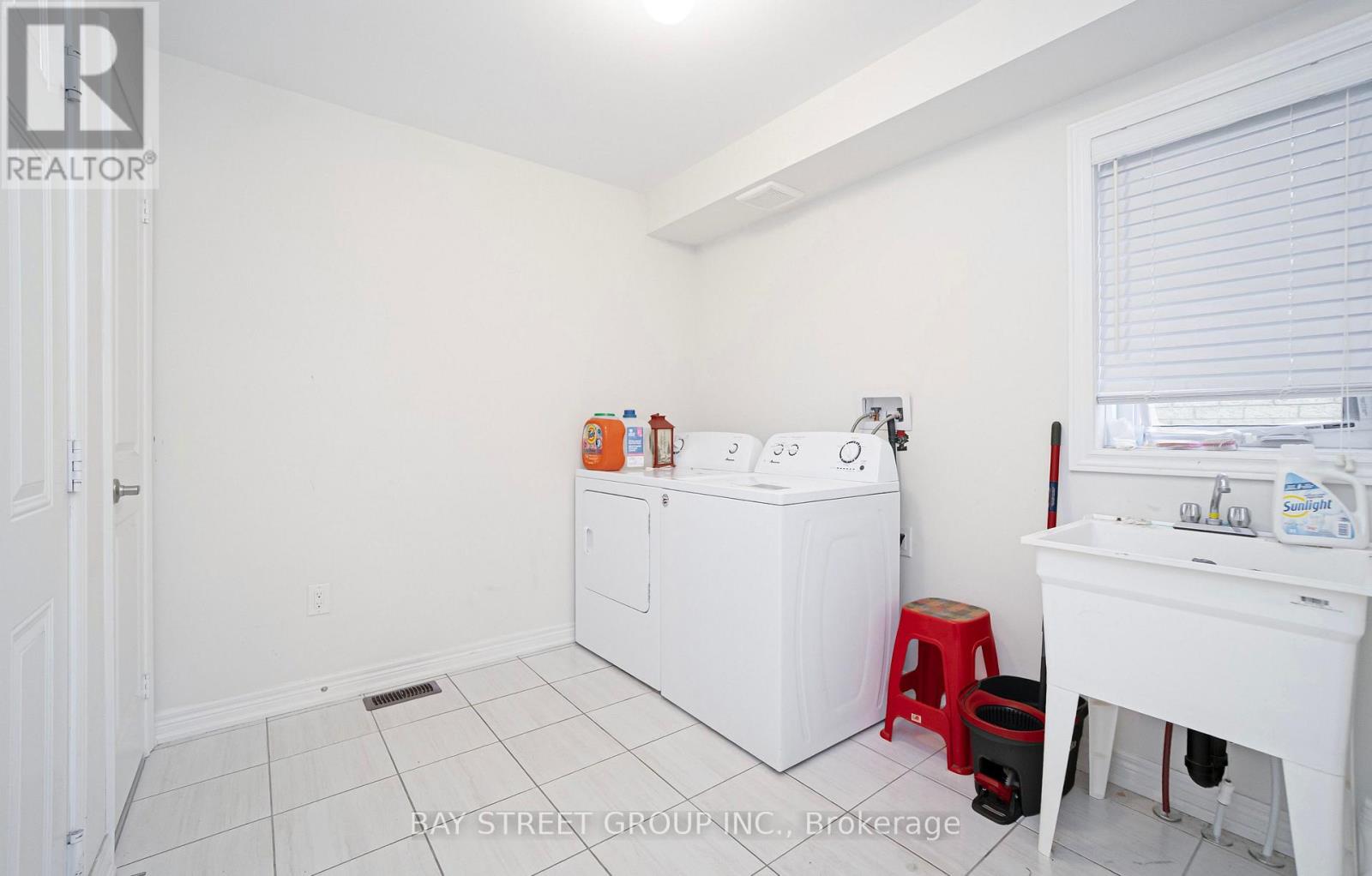 53 Fruitvale Circle, Brampton, Ontario  L7A 5B9 - Photo 17 - W13652722