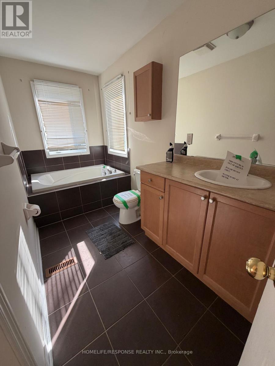 4694 Centretown Way, Mississauga, Ontario  L5R 0C9 - Photo 10 - W13652732