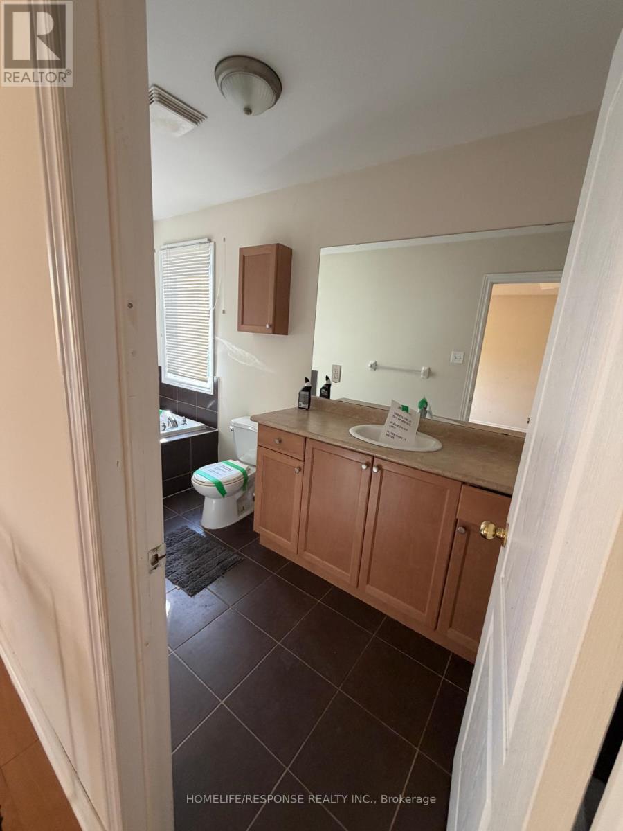 4694 Centretown Way, Mississauga, Ontario  L5R 0C9 - Photo 14 - W13652732