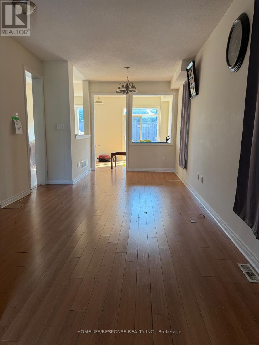 4694 Centretown Way, Mississauga, Ontario  L5R 0C9 - Photo 2 - W13652732