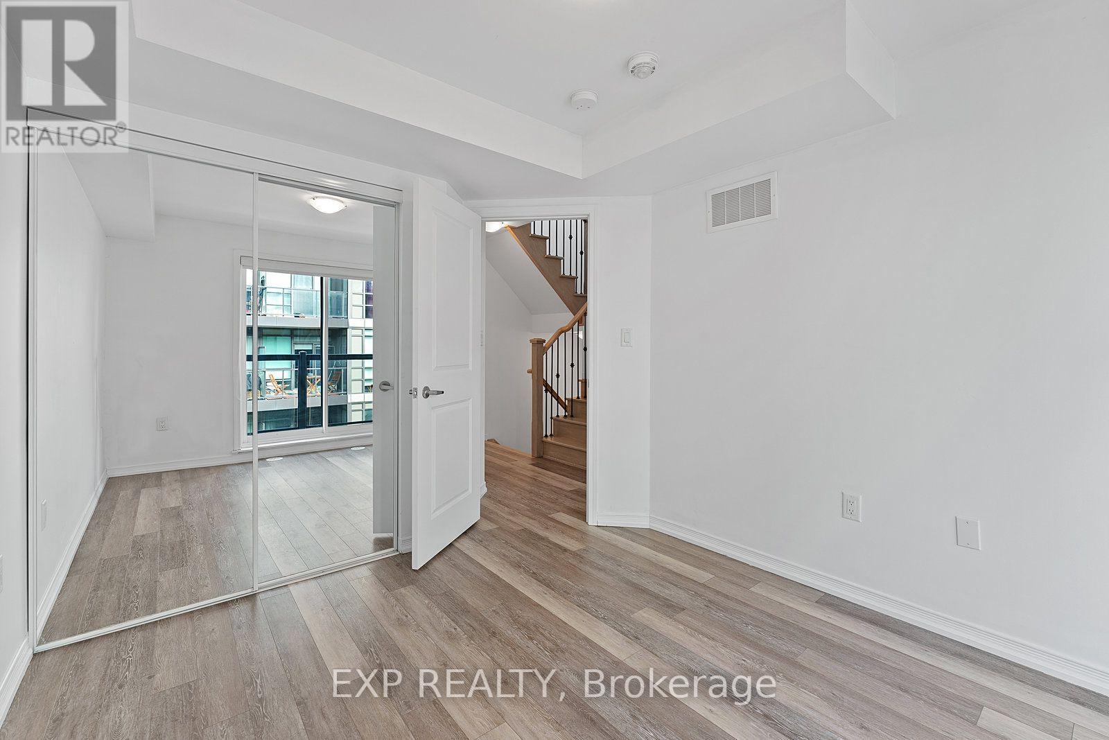 64 - 28 Fieldway Road, Toronto, Ontario  M8Z 0E3 - Photo 17 - W13652748