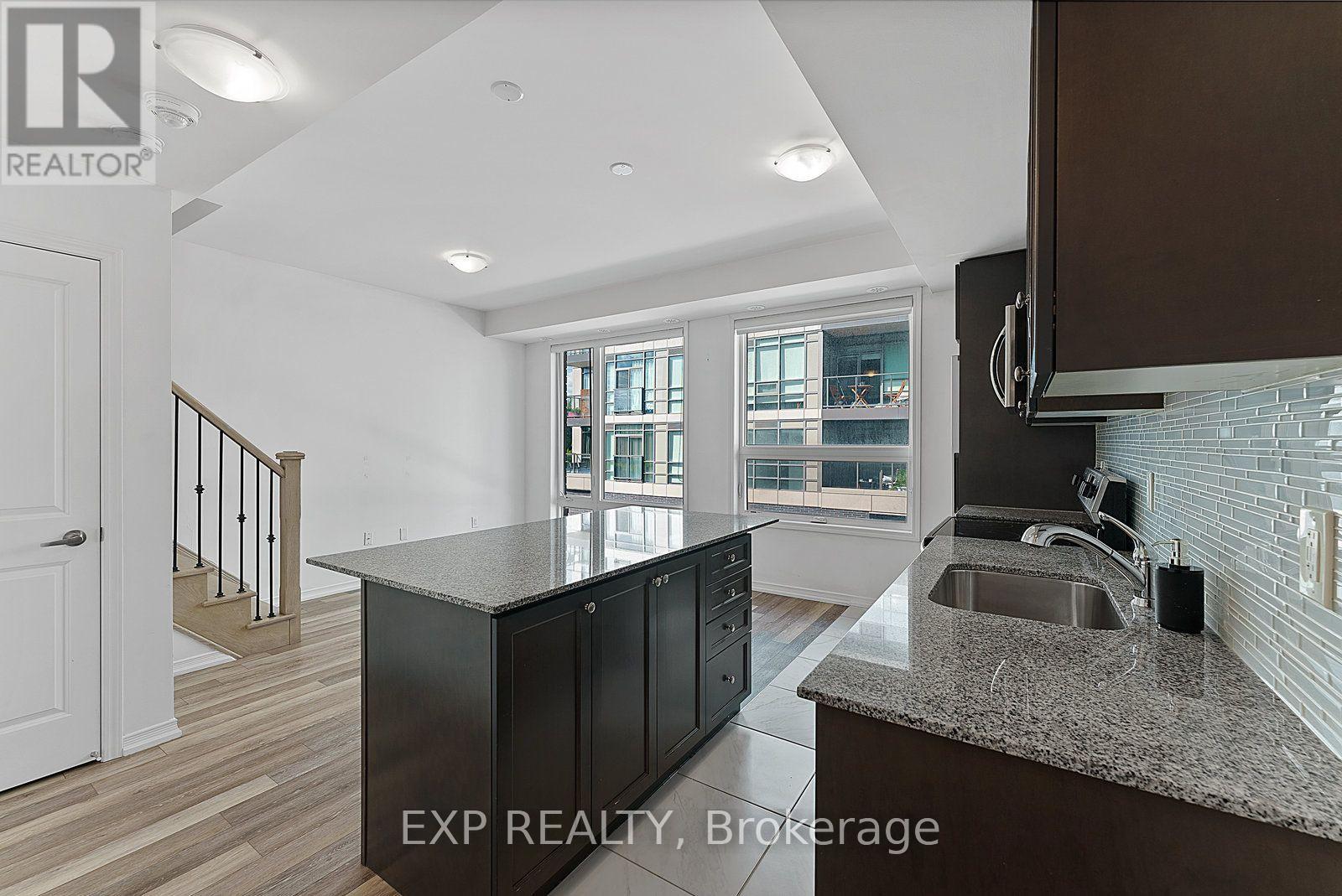 64 - 28 Fieldway Road, Toronto, Ontario  M8Z 0E3 - Photo 5 - W13652748