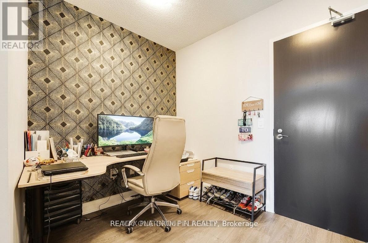 2405 - 9 Valhalla Inn Road, Toronto, Ontario  M9B 0B2 - Photo 7 - W13652754