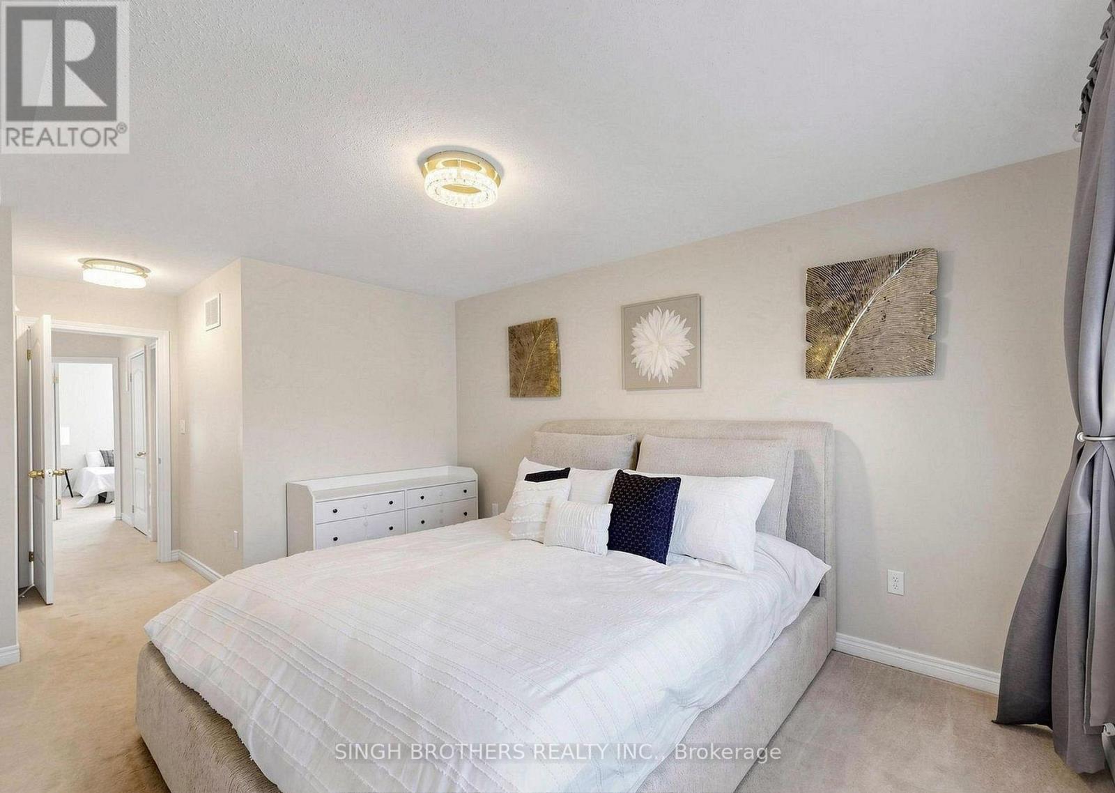1321 Granrock Crescent, Mississauga, Ontario  L5V 0E1 - Photo 11 - W13652762