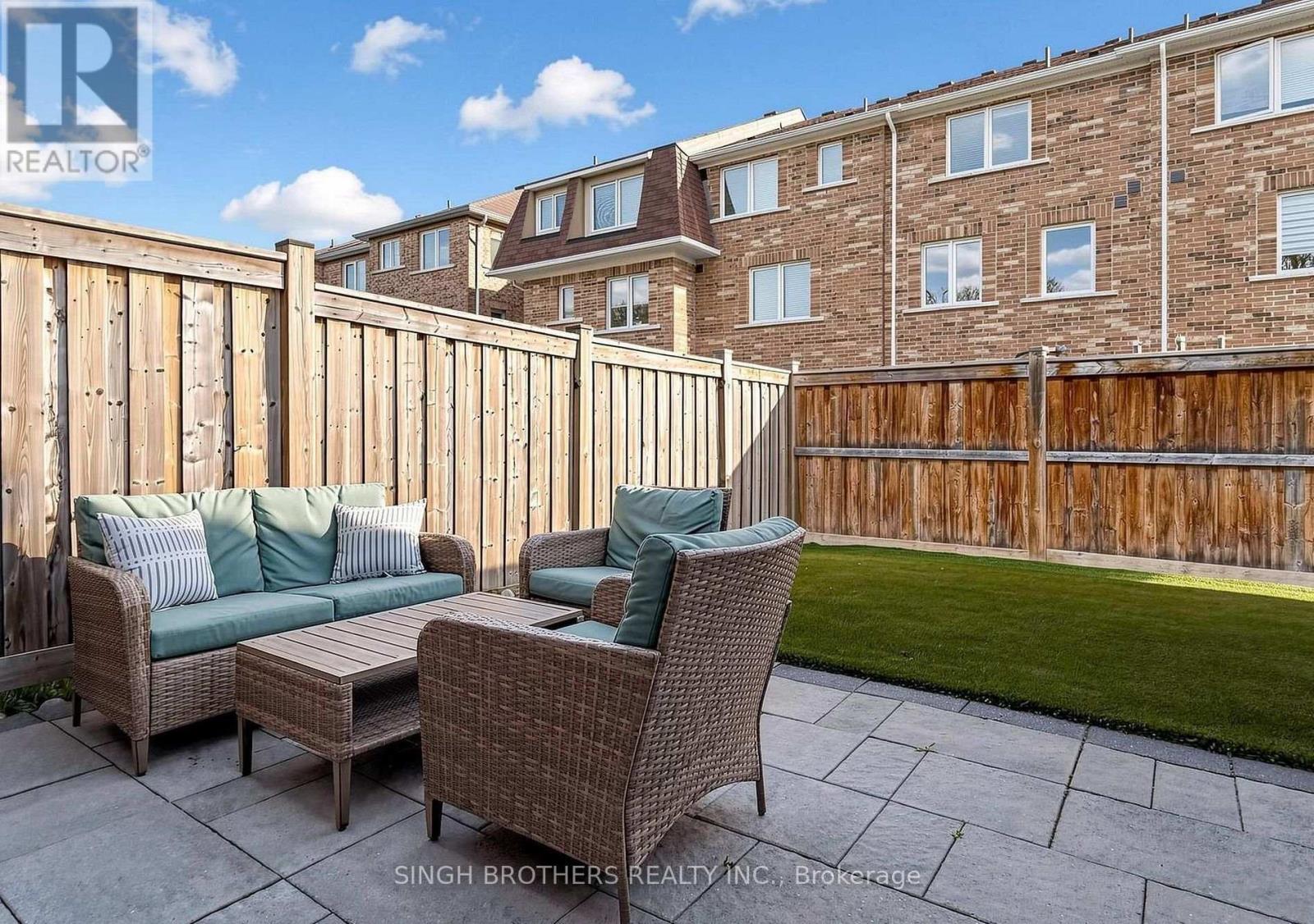 1321 Granrock Crescent, Mississauga, Ontario  L5V 0E1 - Photo 18 - W13652762