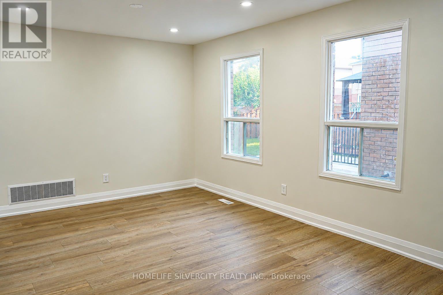 16 Norwood Place, Brampton, Ontario  L6S 4W9 - Photo 7 - W13652788
