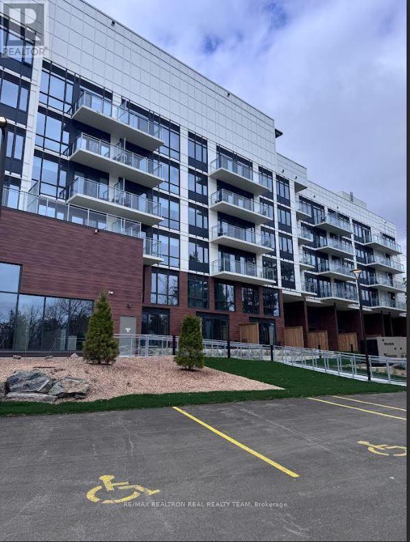 412 - 100 CARRICK TRAIL, Gravenhurst, Ontario