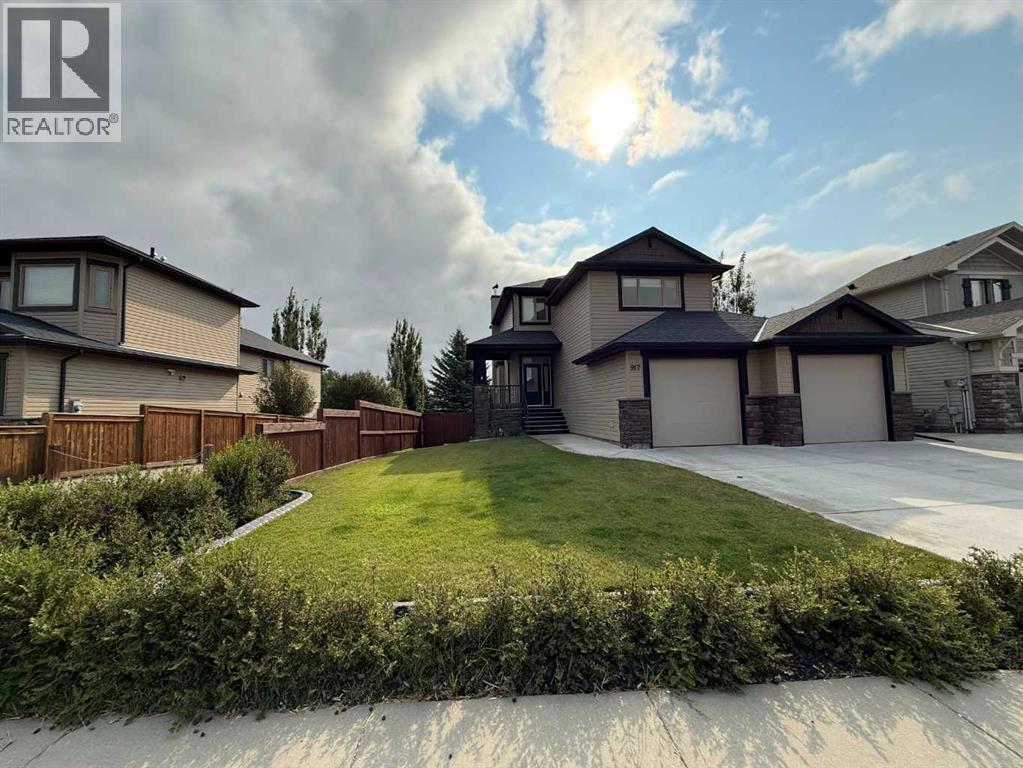 917 Canyonview Place W, Lethbridge, Alberta  T1K 5R9 - Photo 1 - A2335210