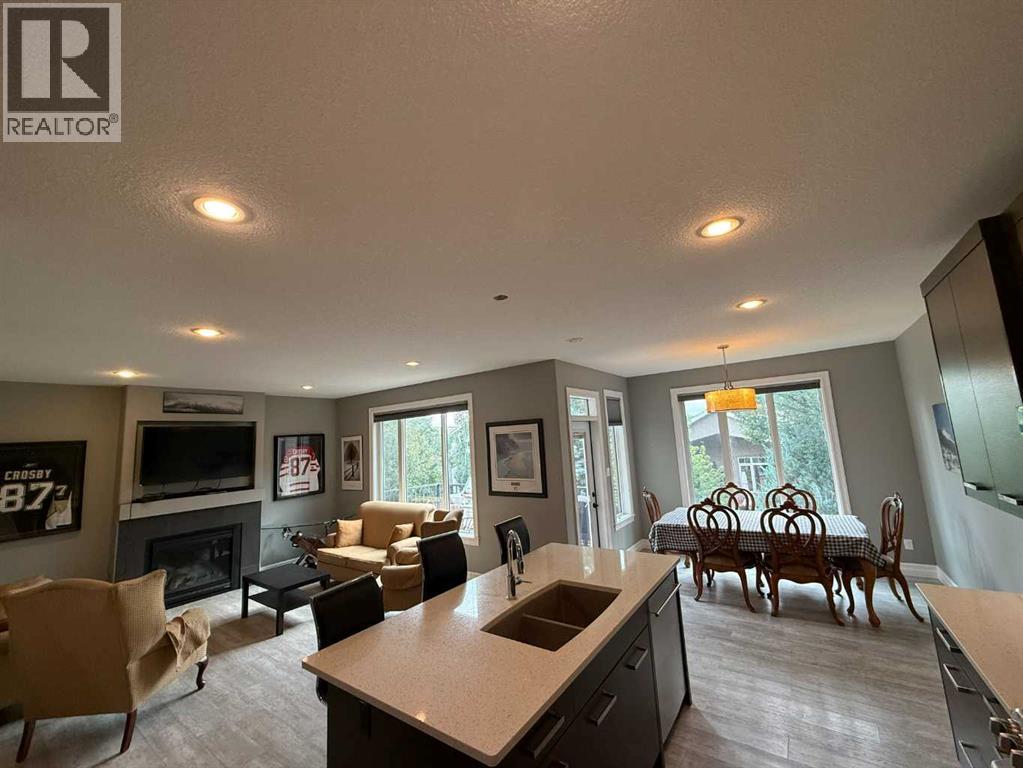 917 Canyonview Place W, Lethbridge, Alberta  T1K 5R9 - Photo 6 - A2335210
