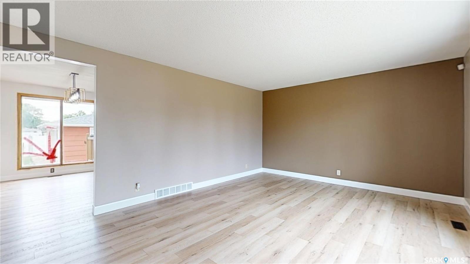 155 Wells Street, Regina, Saskatchewan  S4R 5Z5 - Photo 5 - SK044891