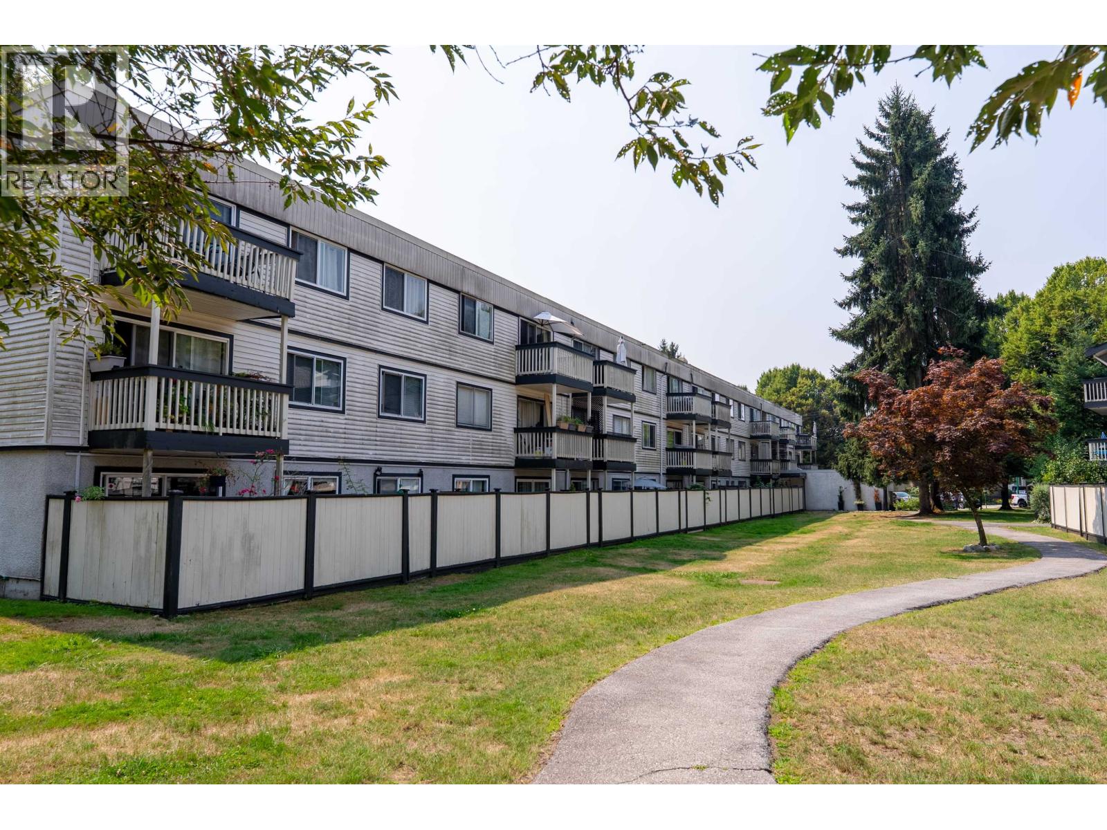 316 780 PREMIER STREET, North Vancouver, British Columbia