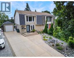 23 BRIAR KNOLL Drive, Kitchener, Ontario