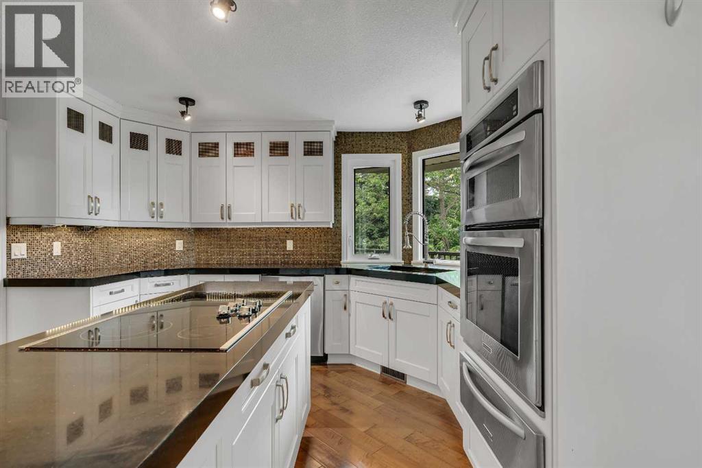 35 Strasbourg Bay SW, Calgary, Alberta  T3H 1Y3 - Photo 12 - A2335128