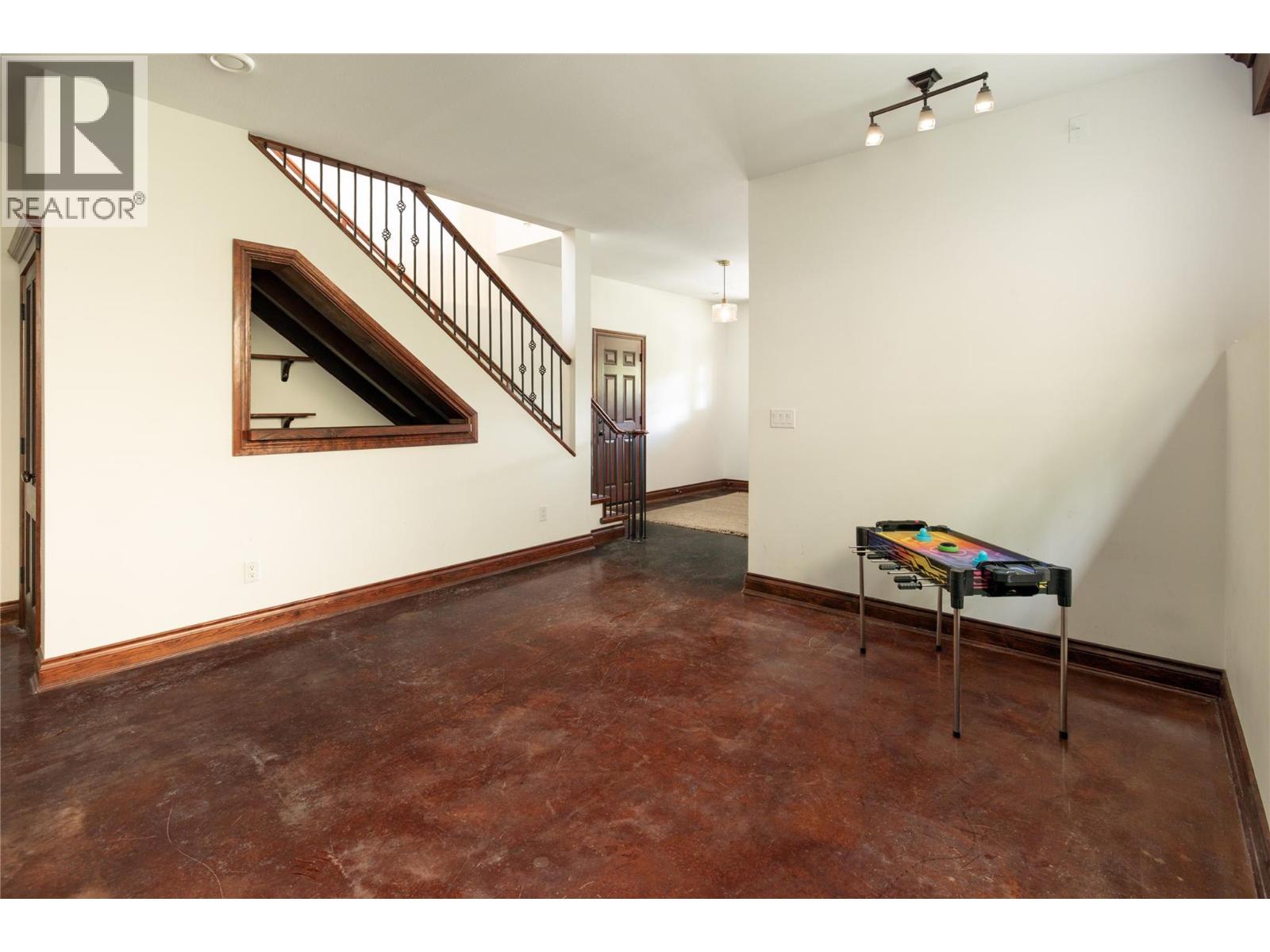 1107 Henderson Drive, Kelowna, British Columbia  V1P 1L8 - Photo 41 - 10389198
