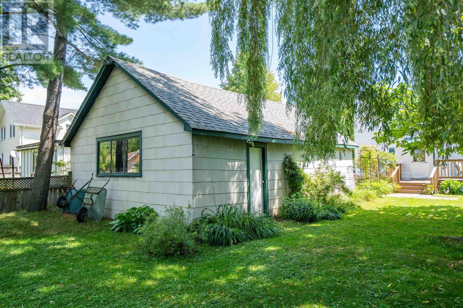 155 Pine St, Sault Ste. Marie, Ontario  P6A 3Y7 - Photo 12 - SM262108