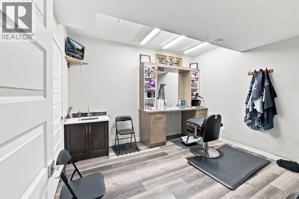 11 Savanna Villas NE, Calgary, Alberta  T3J 2E4 - Photo 36 - A2333709