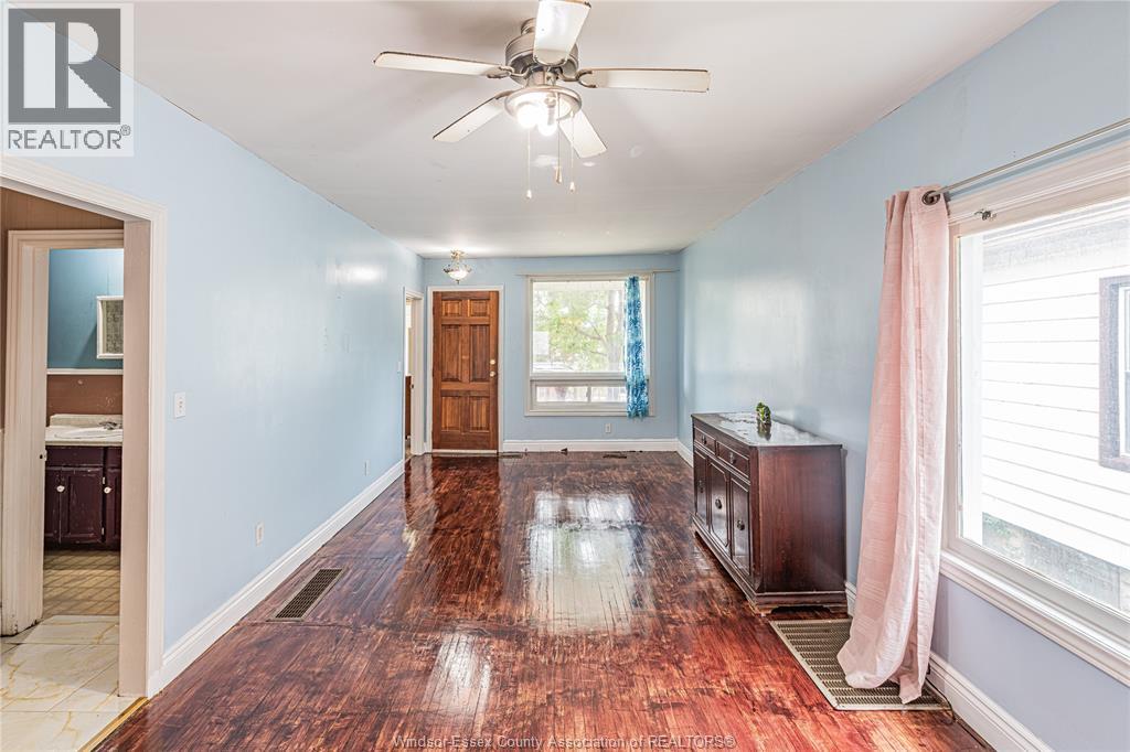 526 Josephine, Windsor, Ontario  N9B 2L1 - Photo 4 - 26019242