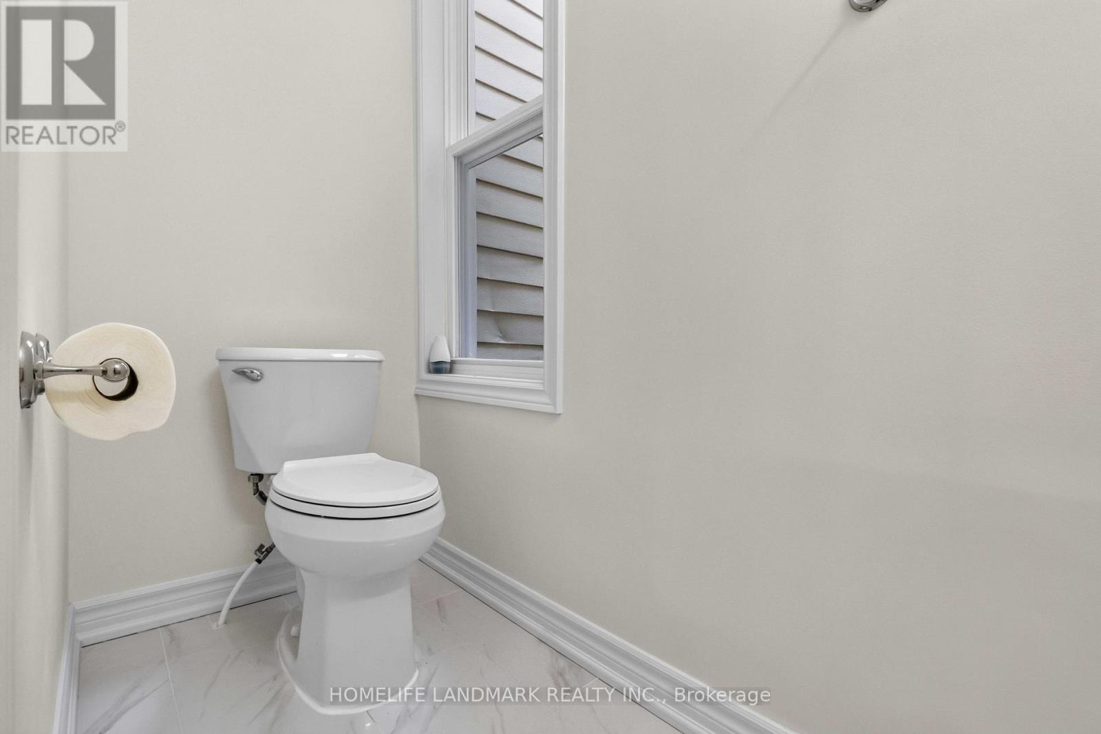 4 Andrews Avenue, Toronto, Ontario  M6J 1S3 - Photo 18 - C13651406