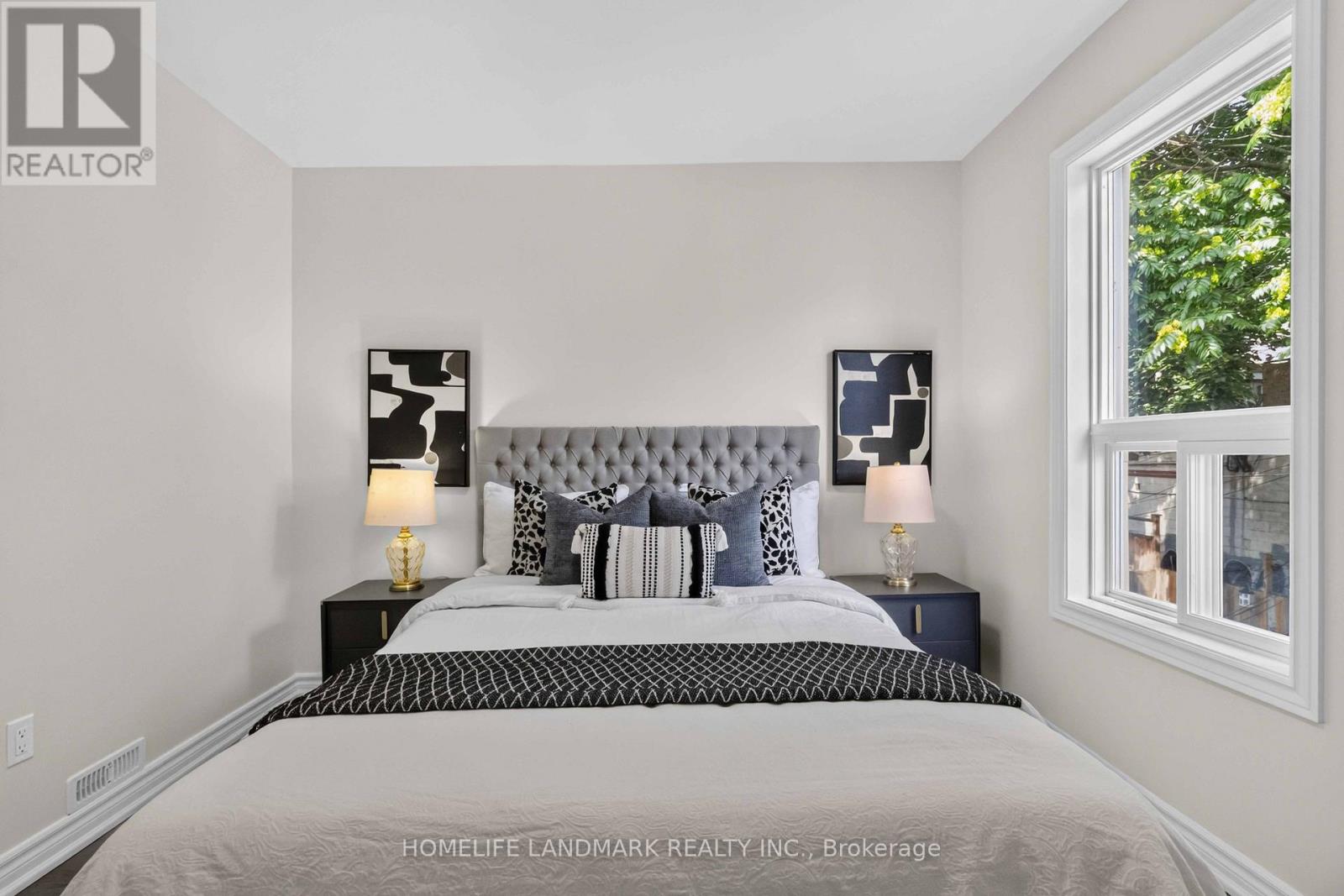4 Andrews Avenue, Toronto, Ontario  M6J 1S3 - Photo 20 - C13651406