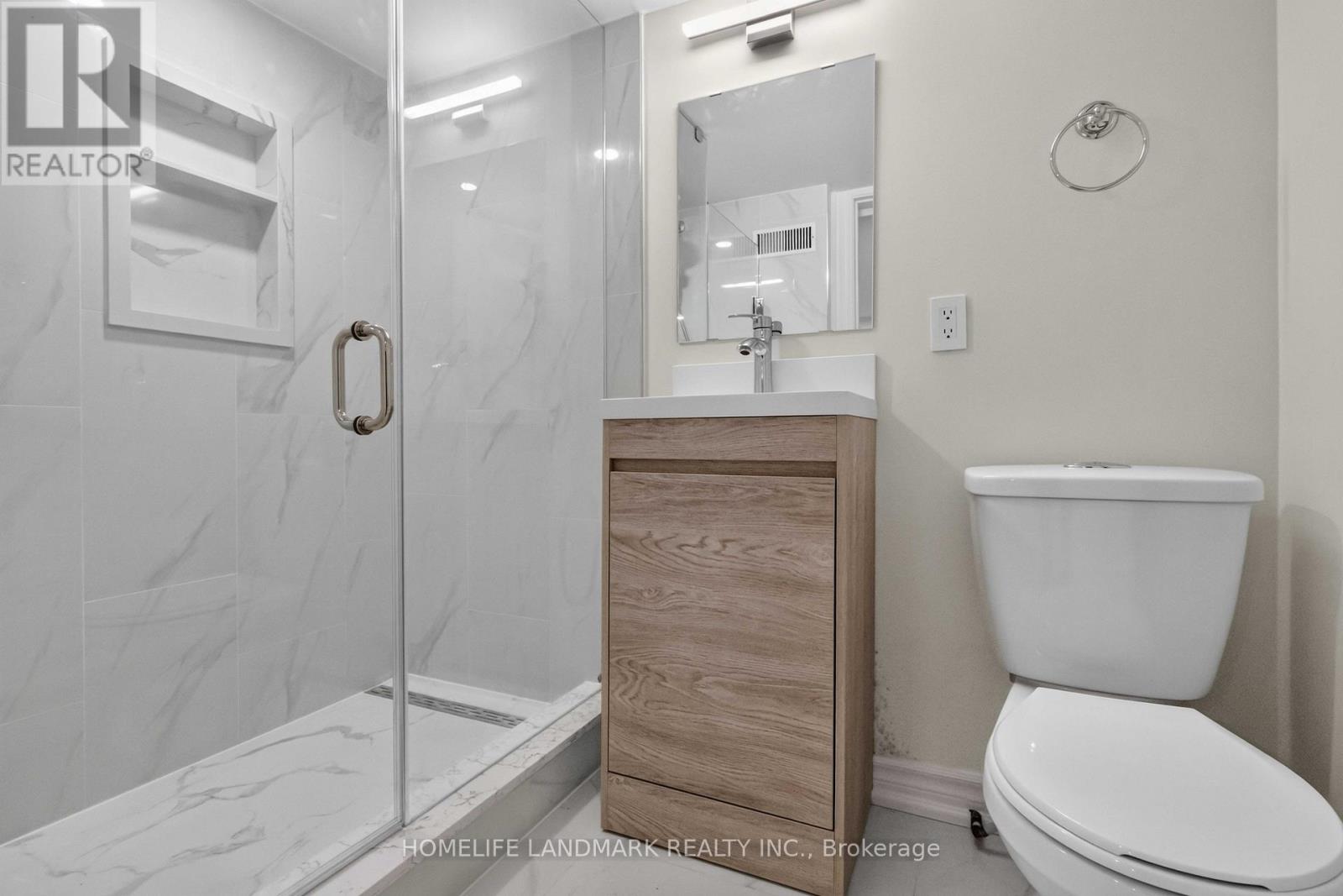 4 Andrews Avenue, Toronto, Ontario  M6J 1S3 - Photo 32 - C13651406