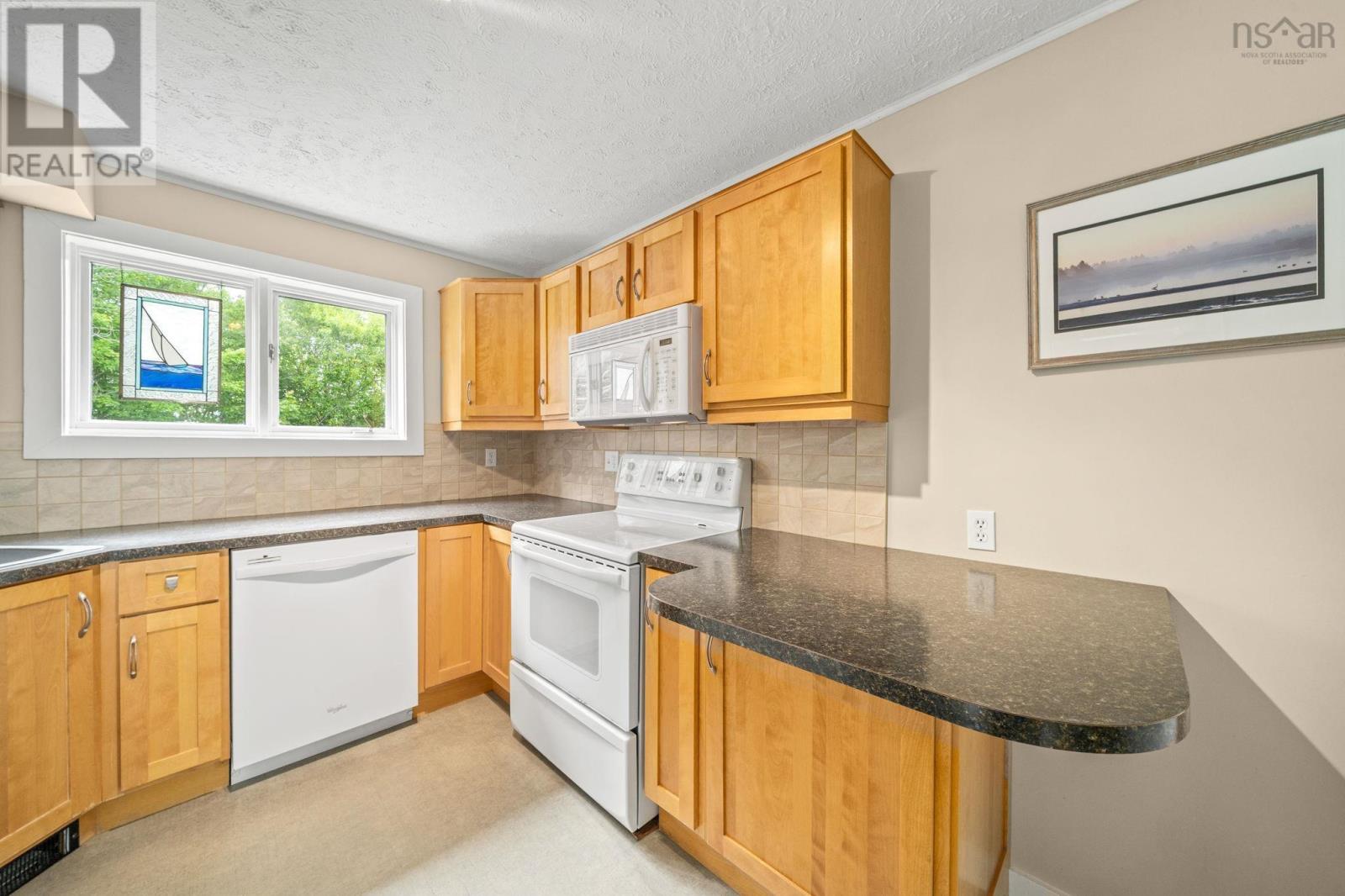 15 Idlewylde Road, Halifax, Nova Scotia  B3N 1B8 - Photo 15 - 202615358