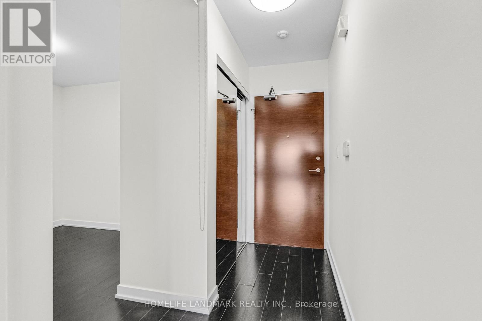 1007 - 10 Capreol Court, Toronto, Ontario M5V 4A5 - Photo 5 - C13652838