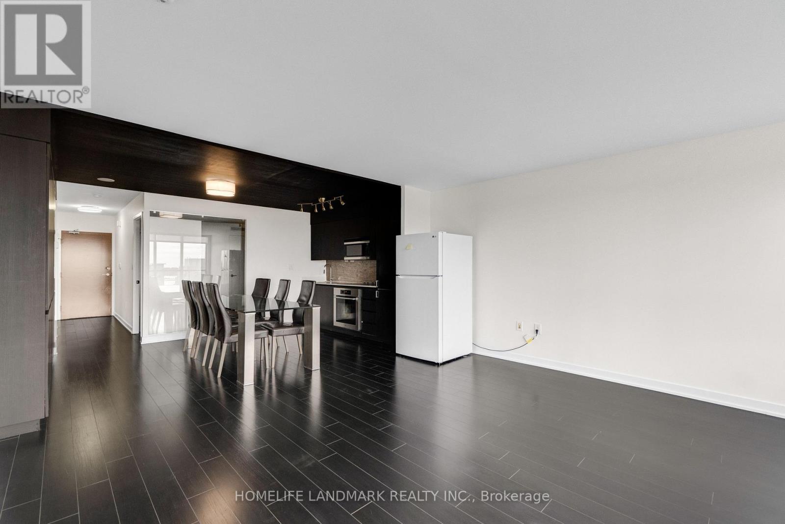 1007 - 10 Capreol Court, Toronto, Ontario M5V 4A5 - Photo 8 - C13652838