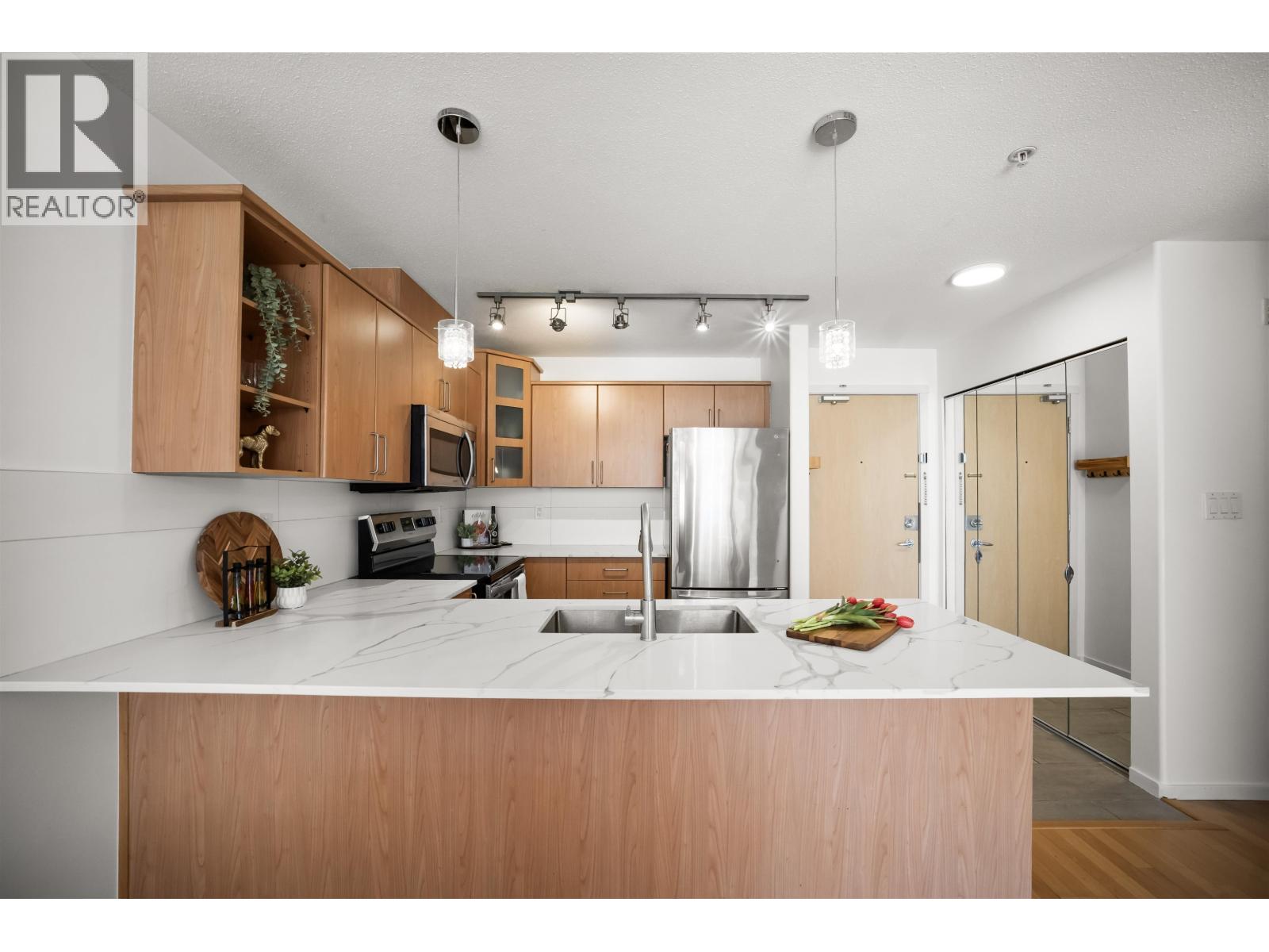 302 3142 St Johns Street, Port Moody, British Columbia V3H 5E5 - Photo 5 - R3153787
