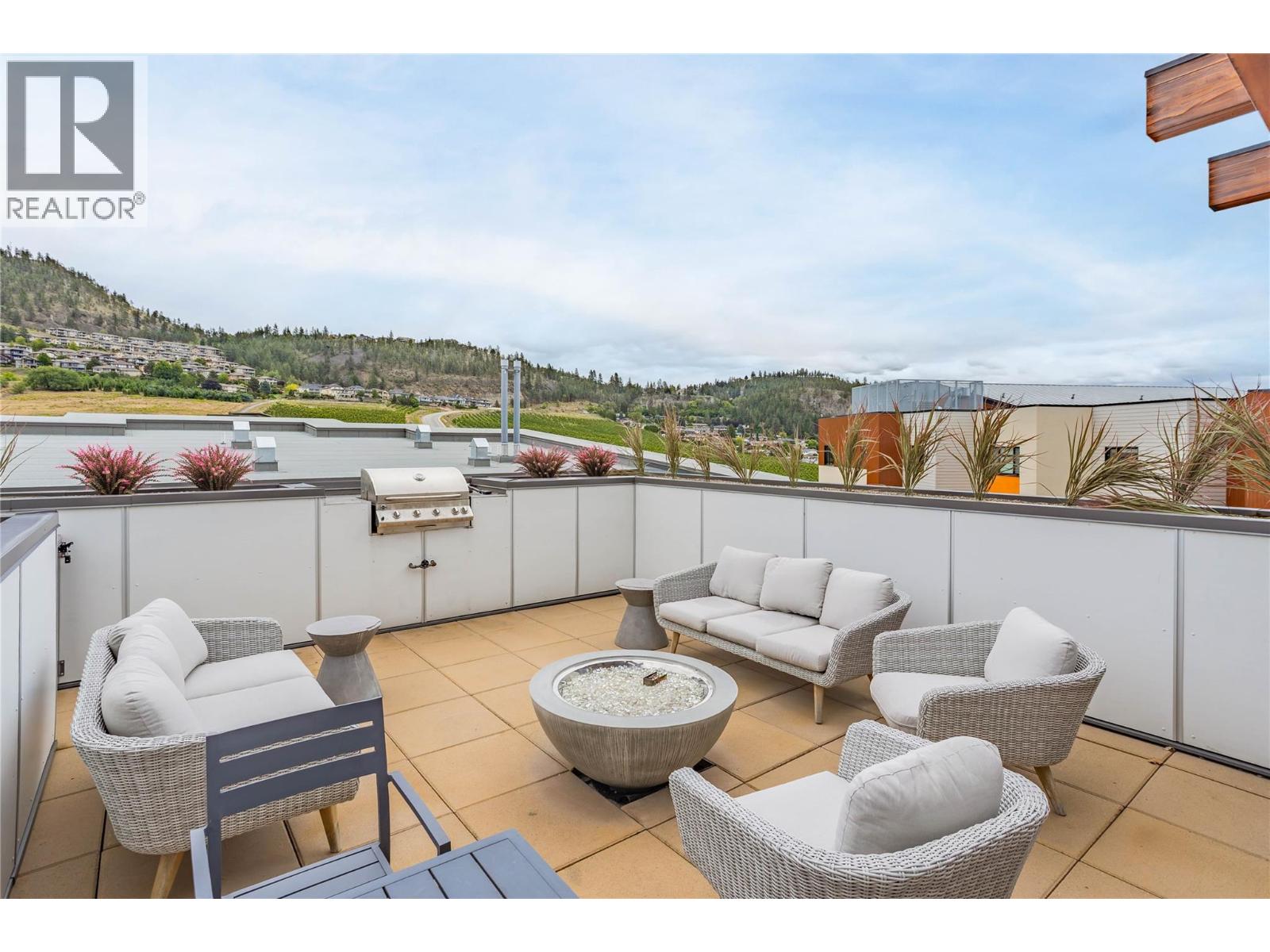 722 Valley Road Unit# 200, Kelowna, BC V1V 2E6