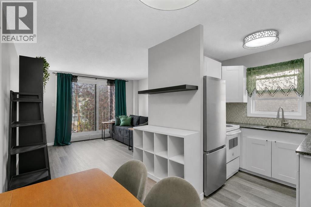 11, 3511 15 Street SW, Calgary, Alberta  T2T 4A4 - Photo 10 - A2335473